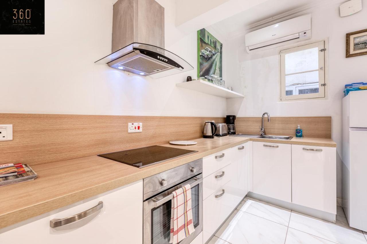 Mesmerising Views For A 2Br Apt In The Capital By 360 Estates 발레타 외부 사진